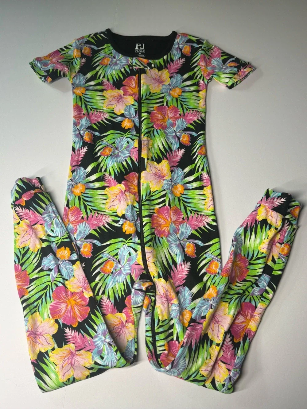 Children’s Place Tropical Floral  One-Piece pjs Sz 5T EUC